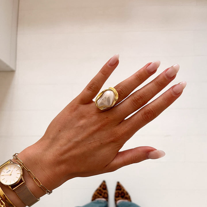 Rosa Pearl Ring