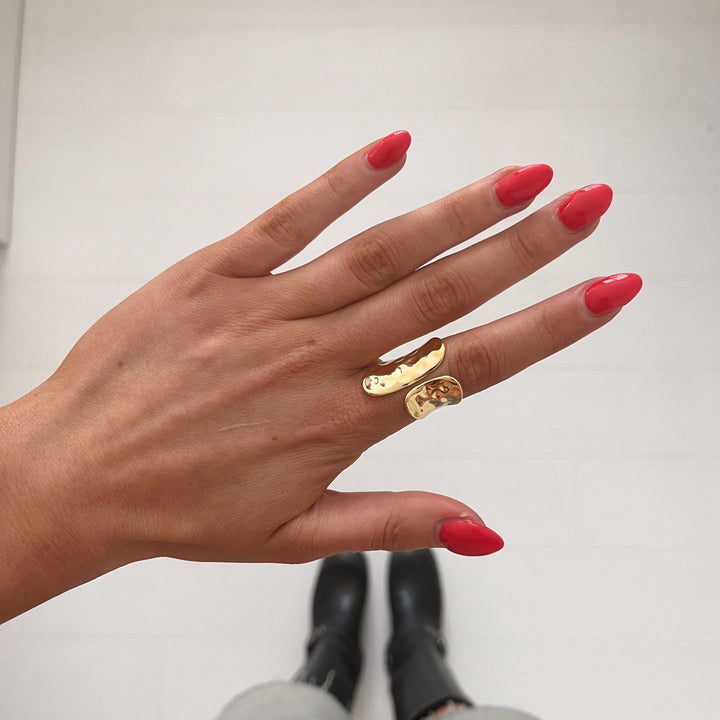 Gold Liquid Curved Ring