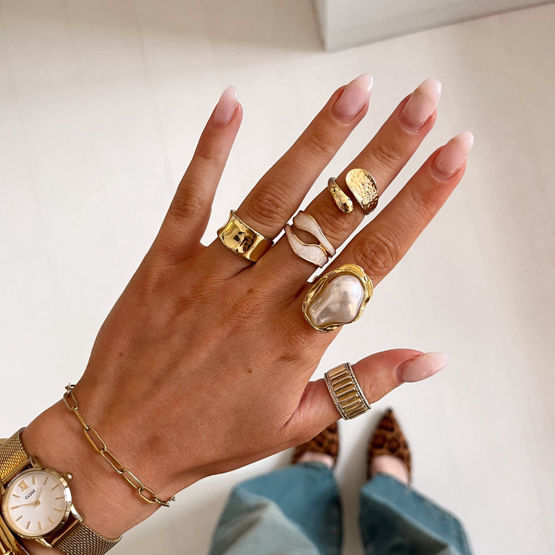 Rosa Pearl Ring