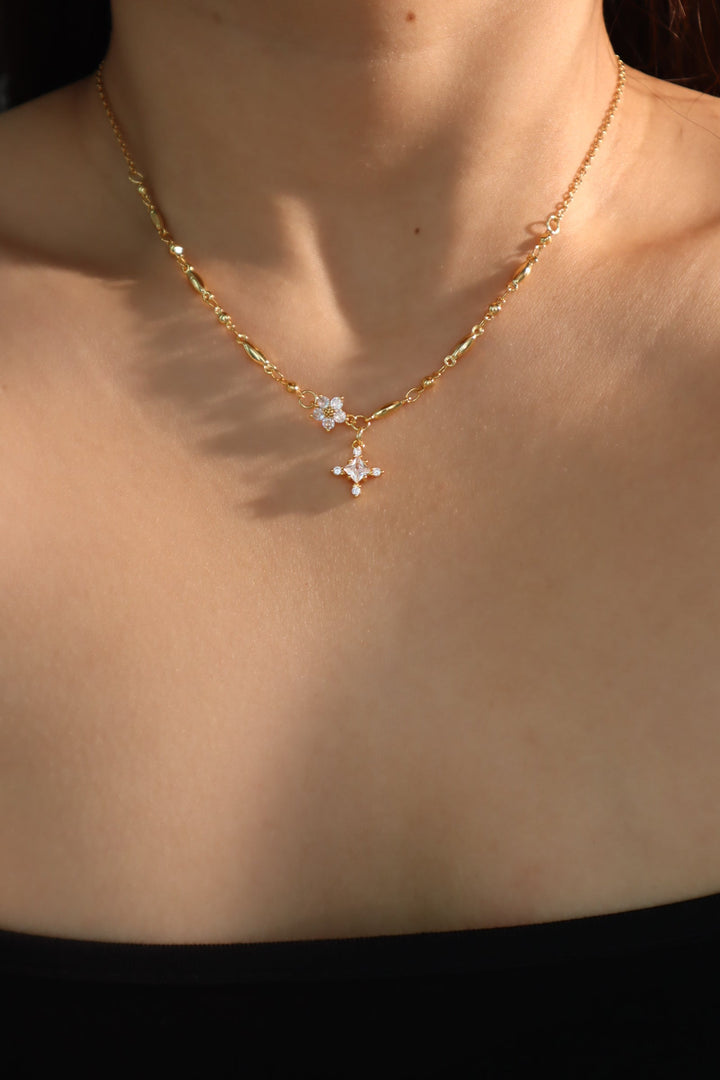 Gold Flower Diamond Clover Necklace